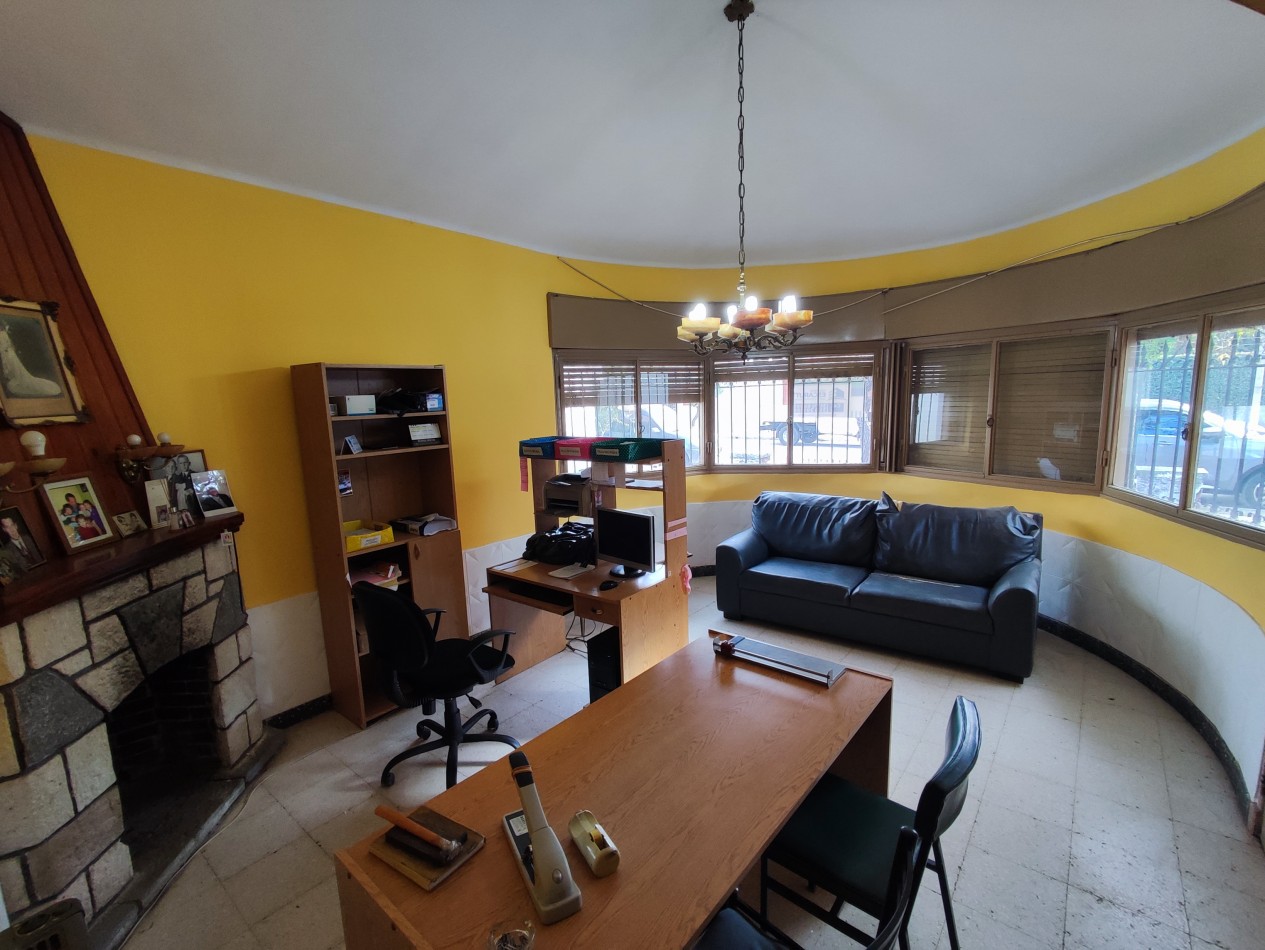 VIVIENDA CENTRICA CON LOTE DE 588M2