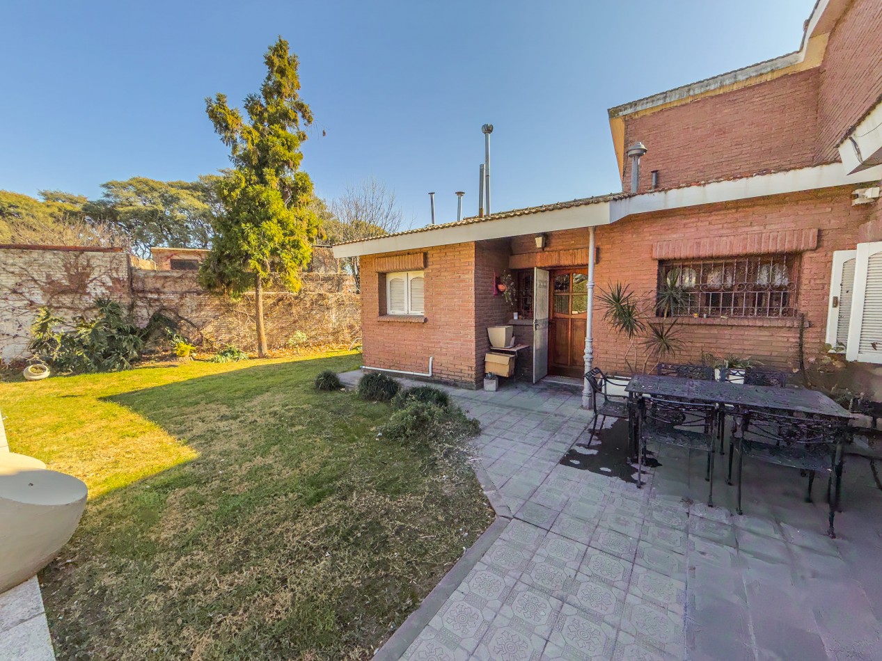 IMPONENTE CASA EN VENTA