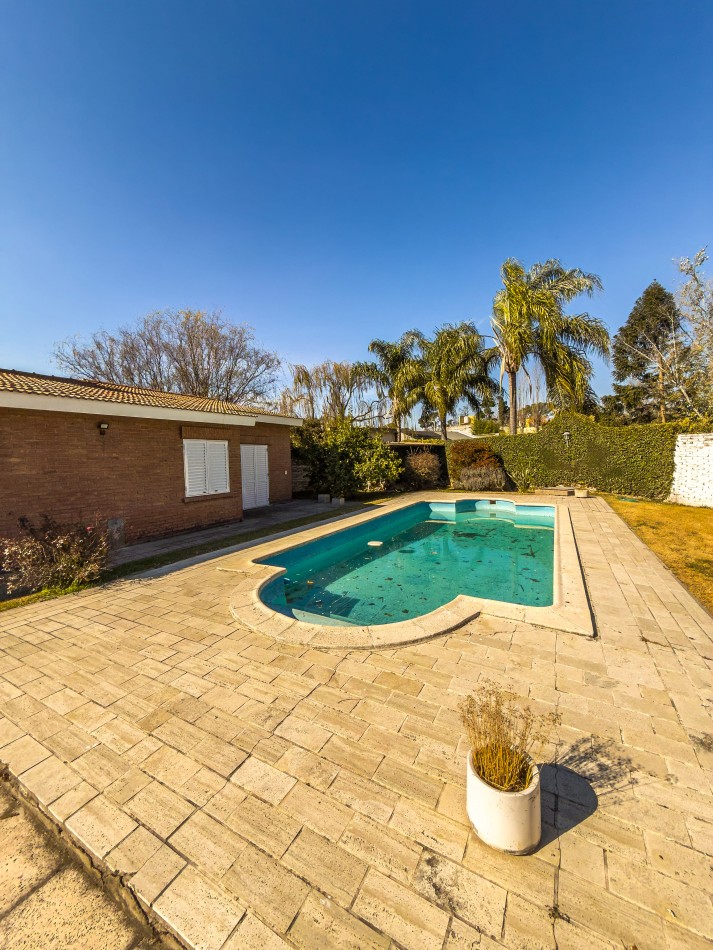 IMPONENTE CASA EN VENTA