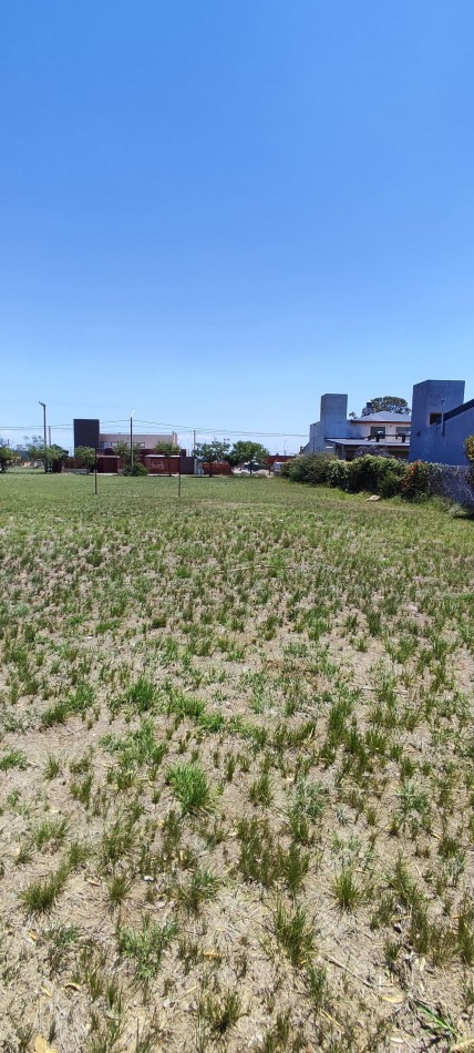 LOTE 720M2 A UNA CUADRA DEL LAGO T. DEL FUNDADOR