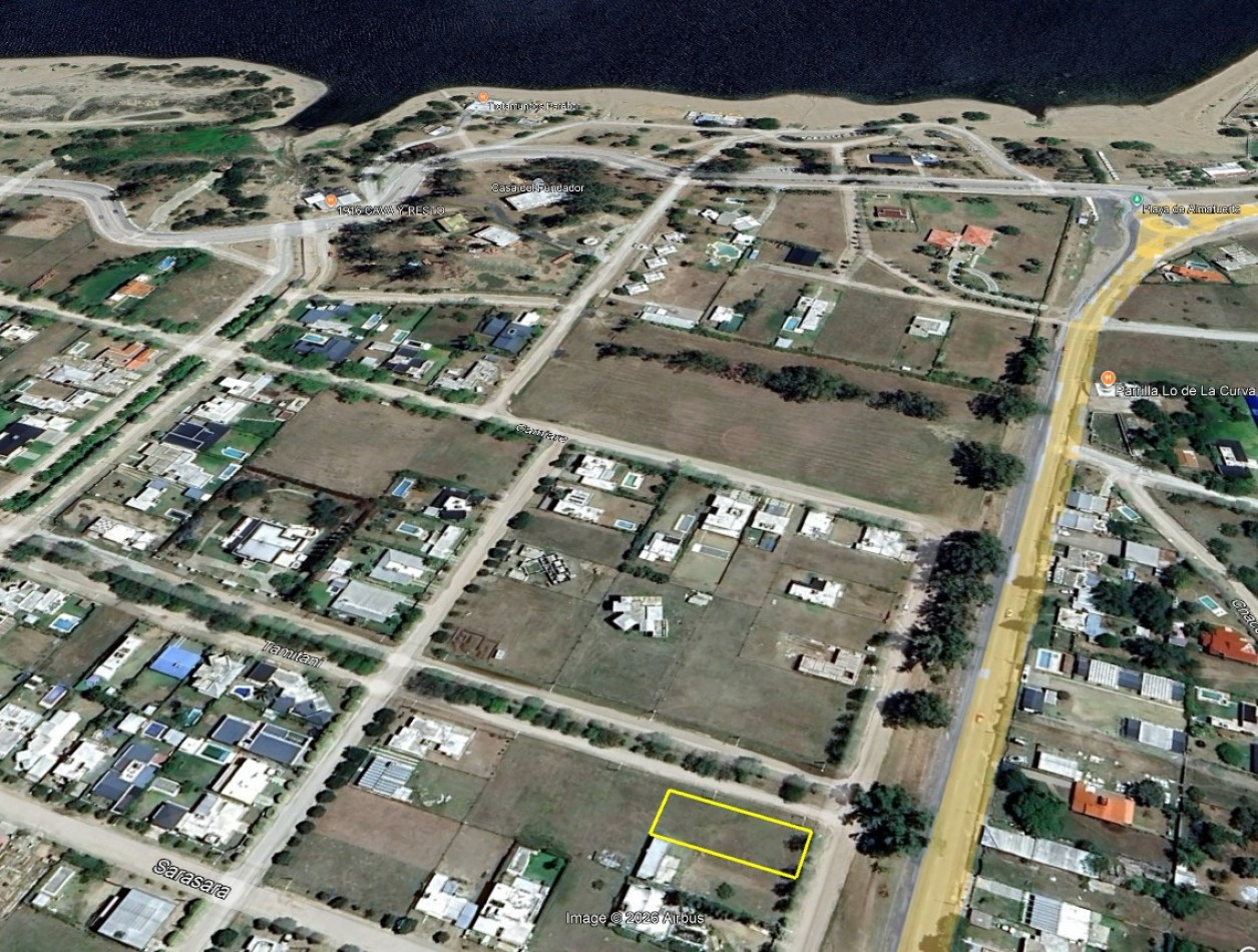 TIERRAS DEL FUNDADOR LOTE ESQUINA A TRES CUADRAS PLAYAS CHIC