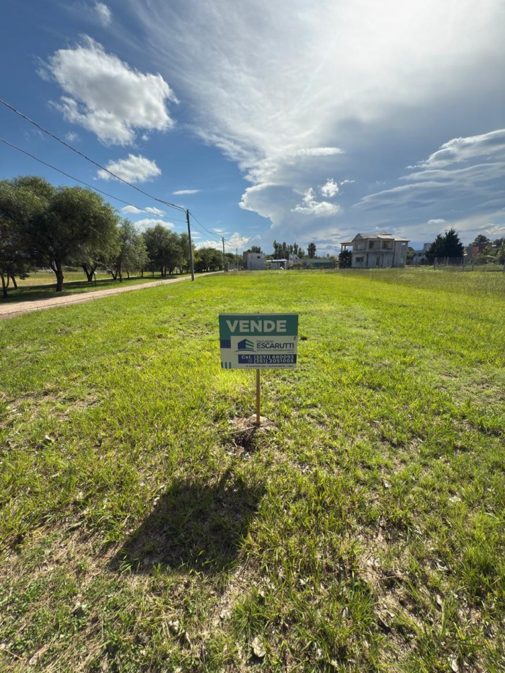 LOTE ESQUINA 578 M2 A 3 CUADRAS LAGO