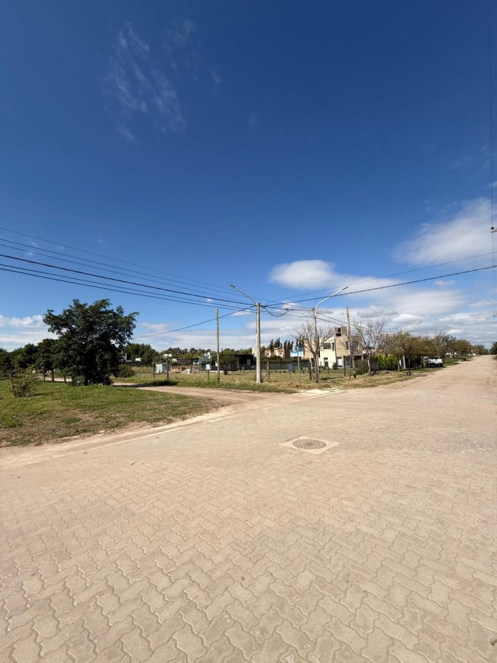 LOTE FRENTE A PLAZA TIERRAS DEL FUNDADOR