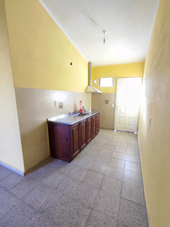 CASA EN ALQUILER CALLE PASO N°454, ALMAFUERTE