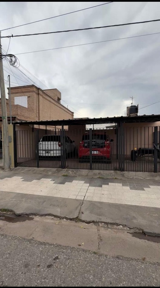 BLOCK DE DEPTOS EN RIO TERCERO OPORTUNIDAD A DOS CUADRAS DE LA TERMINAL